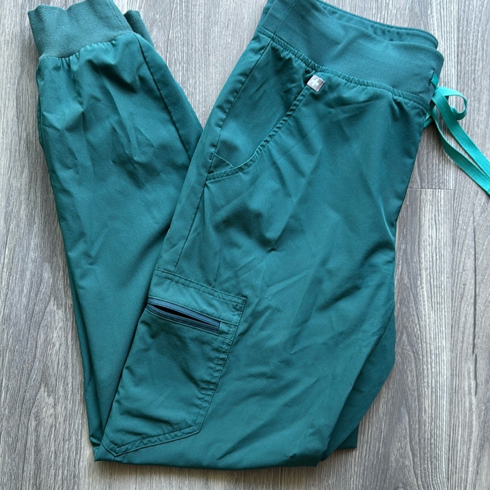 Figs Technical Collection Caribbean Blue Small Joggers Scrub Pant